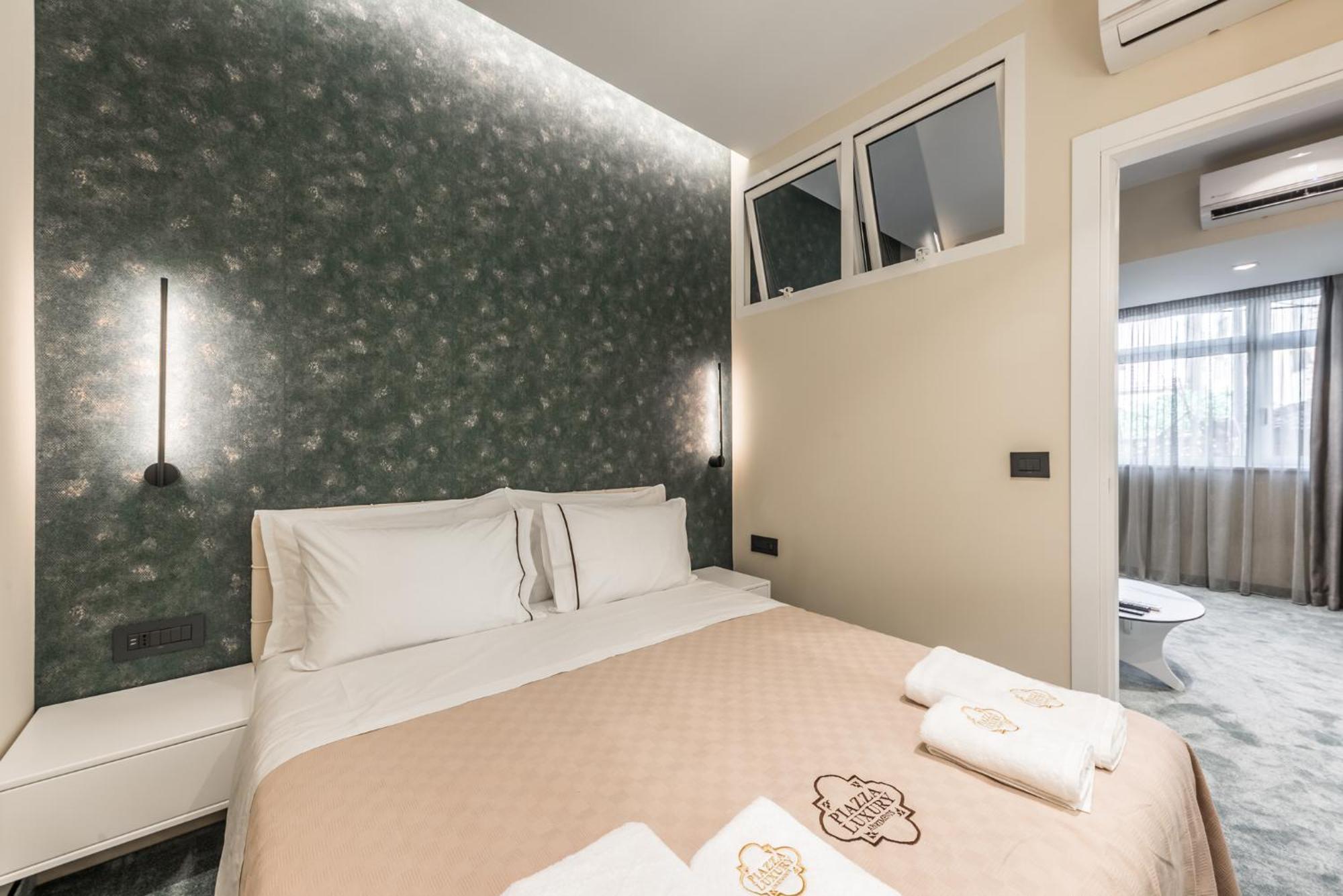 Piazza Luxury Apartment