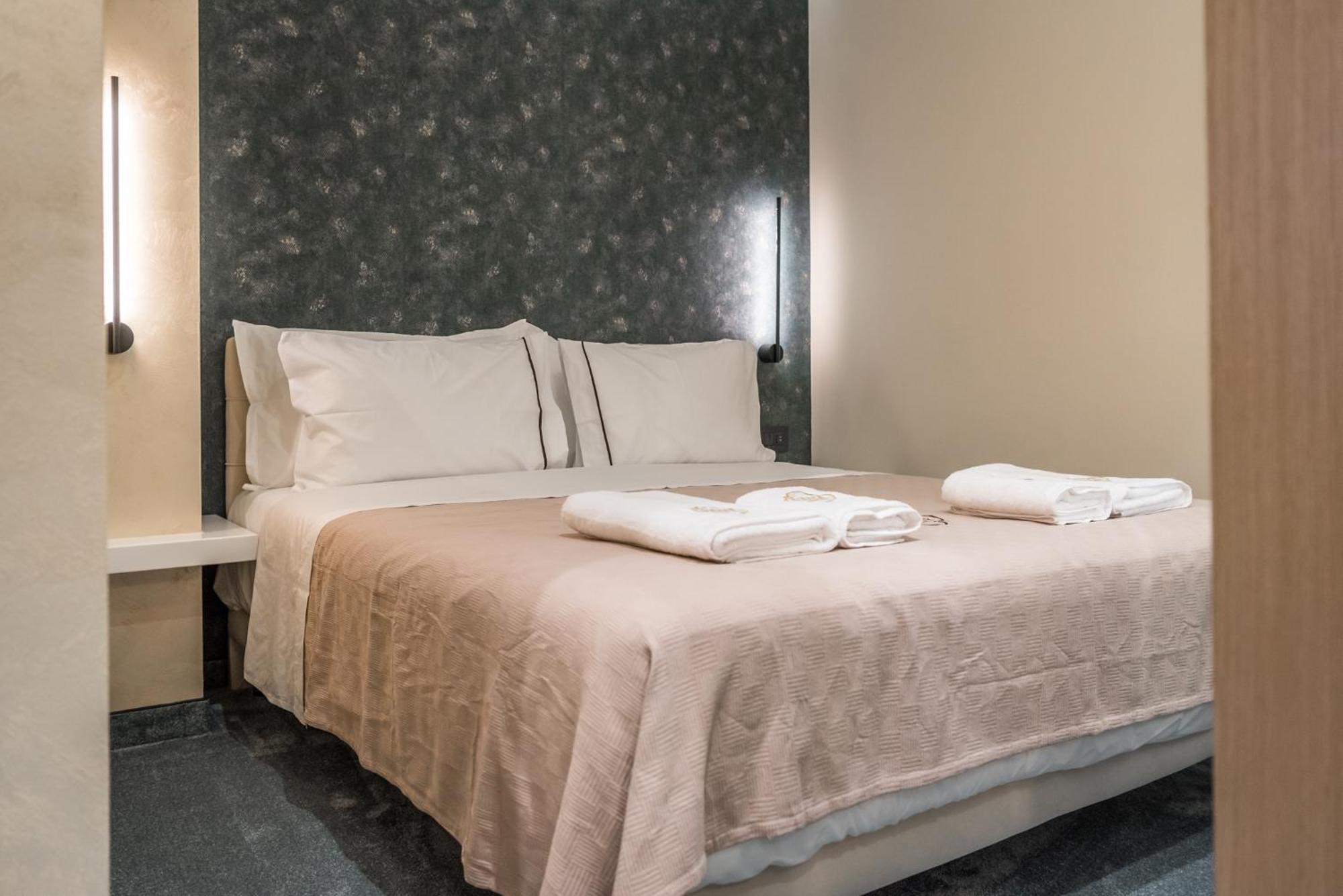 Piazza Luxury