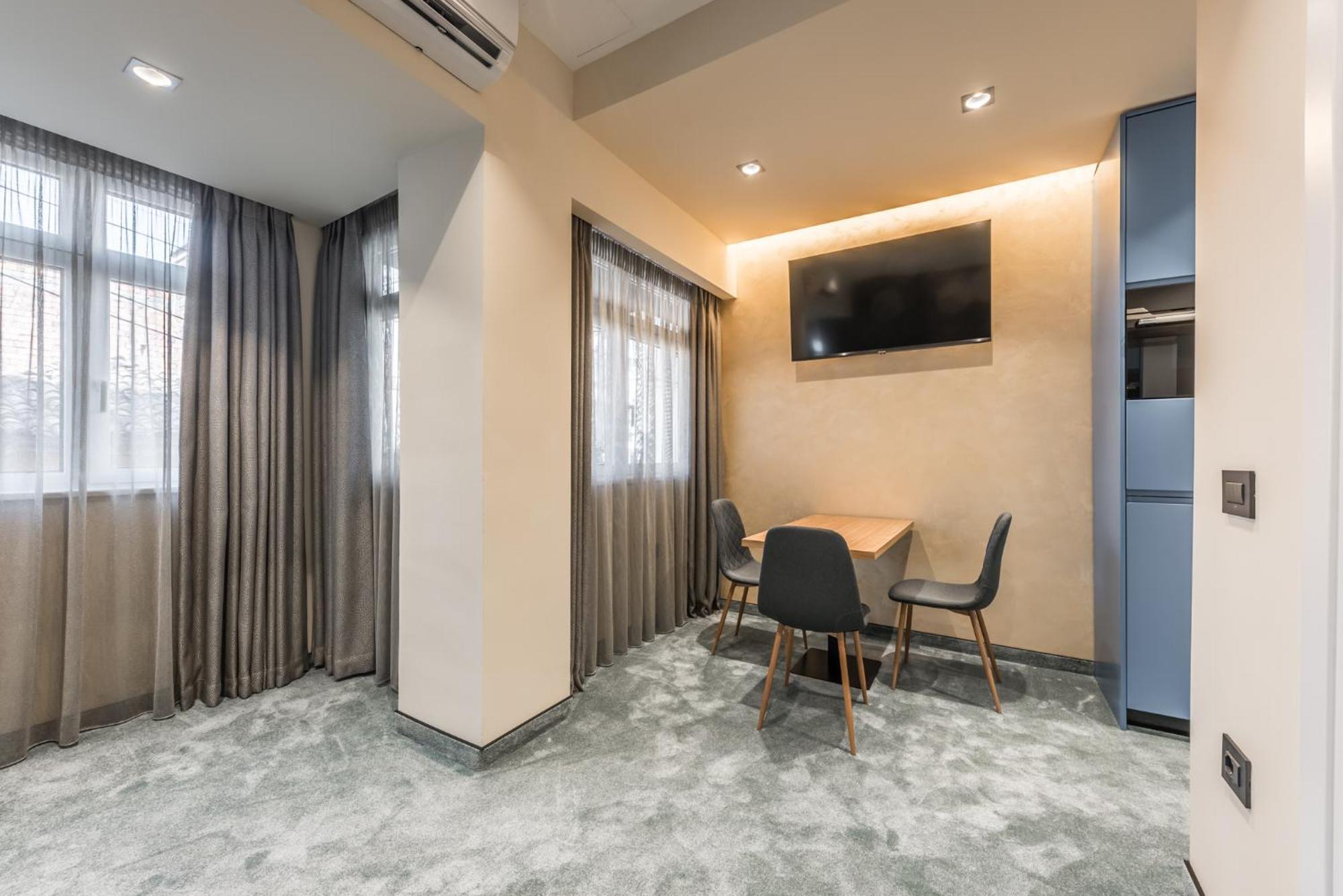 Piazza Luxury Apartment