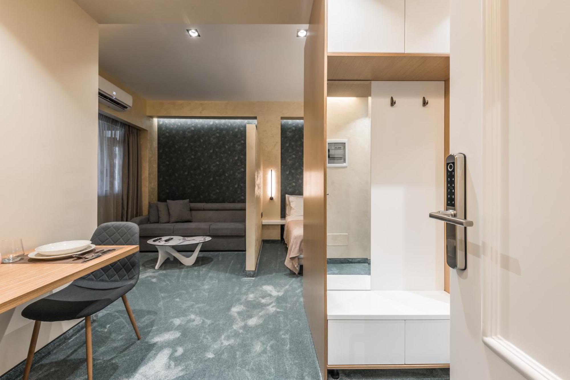 Piazza Luxury Apartment *