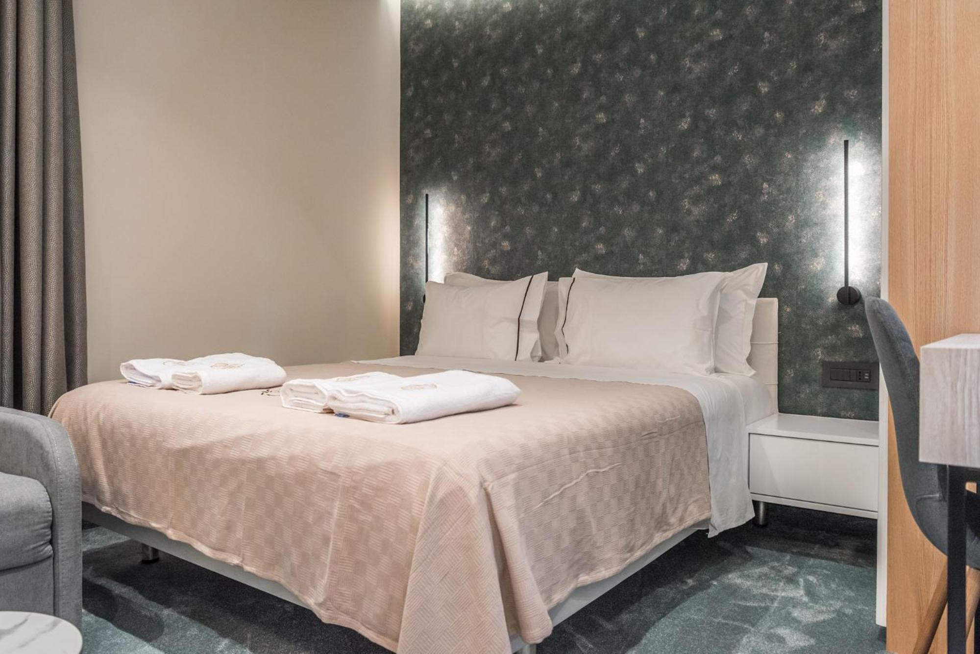 Piazza Luxury Apartment Tirana