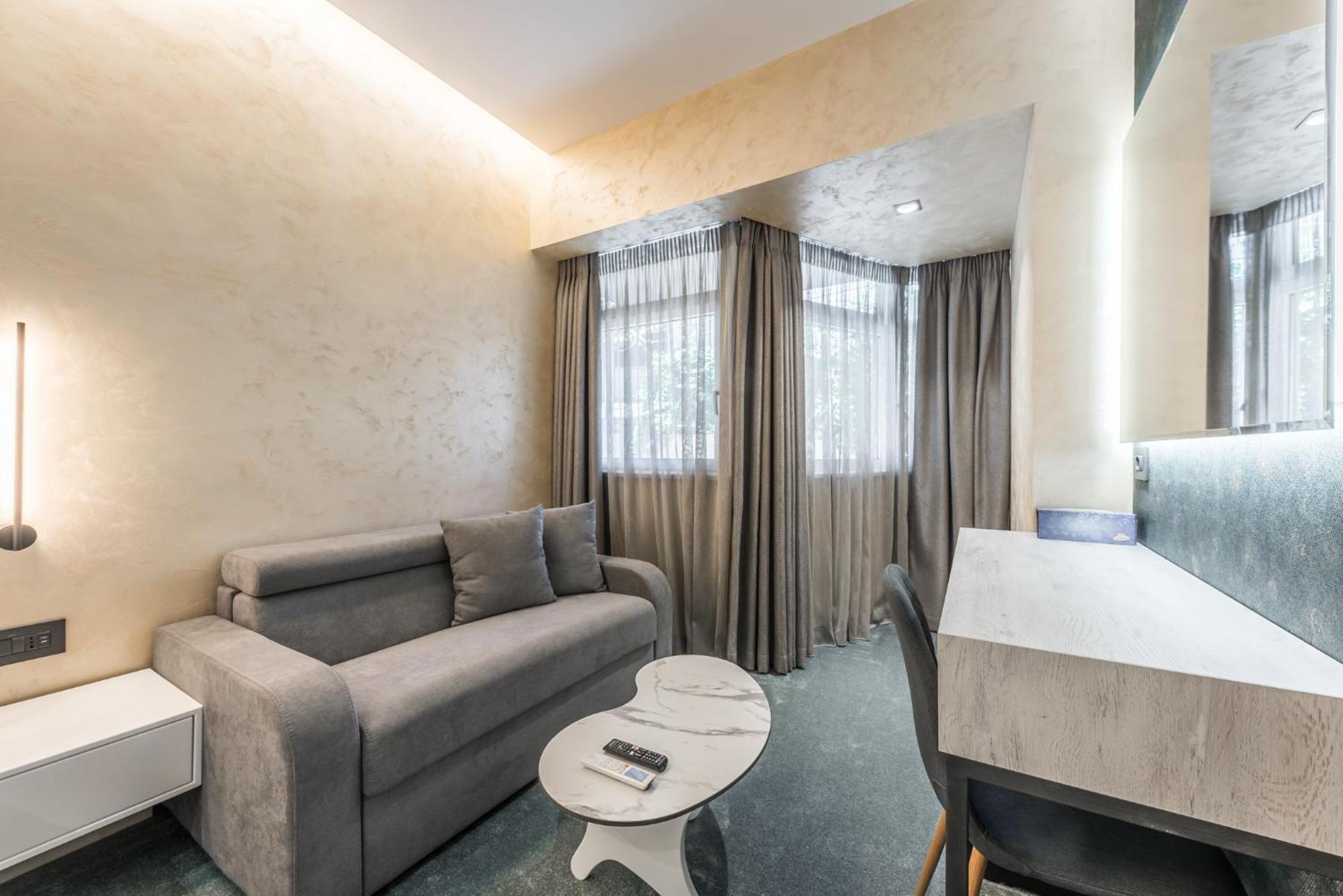 Piazza Luxury Apartment Tirana