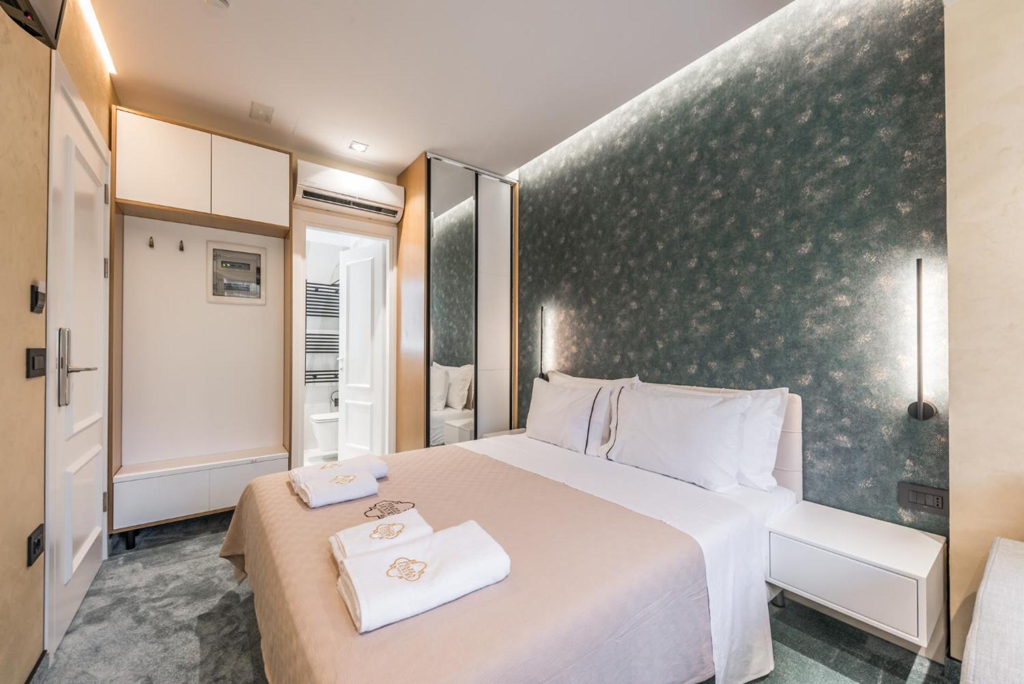 Piazza Luxury *