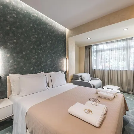 Piazza Luxury Apartments Tirana Exterior photo
