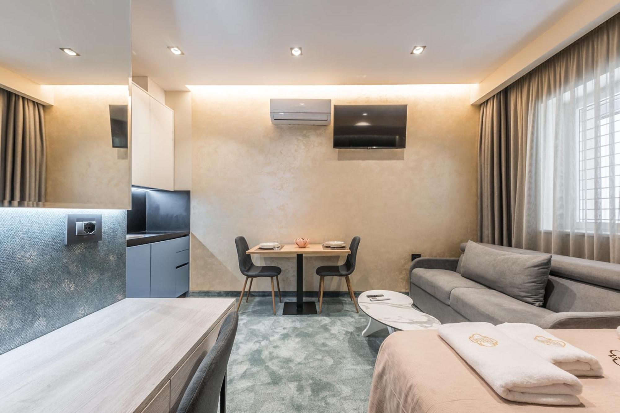 Piazza Luxury Apartment *